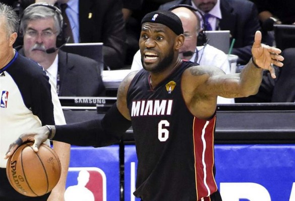 LeBron James decide dejar los Heat y regresa con los Cavaliers