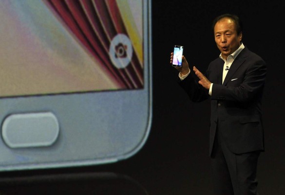 JK Shin, jefe de Samsung, presenta el nuevo Galaxy S6.