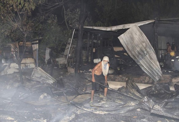 Incendio consume cinco casas en bordo de San Pedro Sula