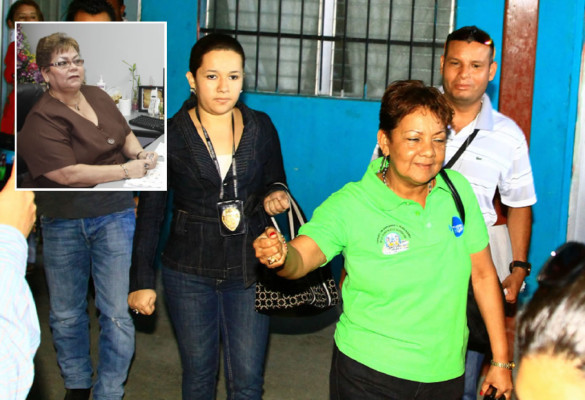Presentan otra denuncia contra Ada Muñoz y presidenta del sindicato municipal