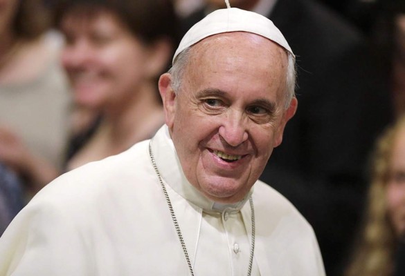 Suiza-Argentina será 'la guerra', bromea el Papa con la Guardia Suiza