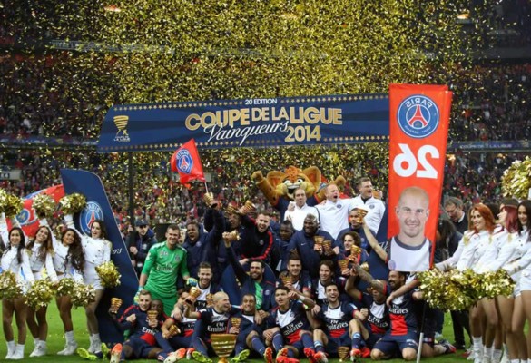 PSG conquista la Copa de la Liga con 'doblete' de Cavani