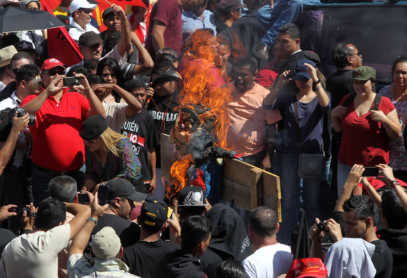 Libre protesta contra toma de posesión de Juan Orlando