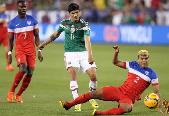 Estados Unidos y México empatan 2-2