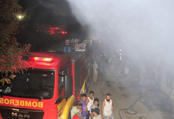 Incendio consume cinco casas en bordo de San Pedro Sula