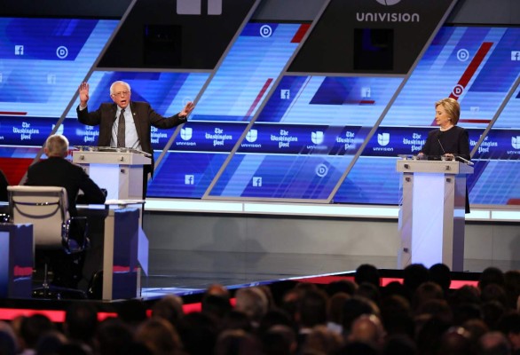 Clinton y Sanders se enfrentan por Honduras en debate