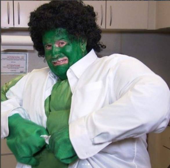 El conductor de El gordo y la flaca, Raúl de Molina, personificó a Hulk para el programa de la cadena Univisión.