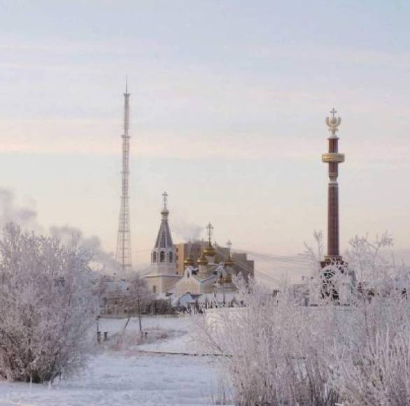 Varios portales informativos informaron de que las temperaturas en algunas localidades de esa república siberiana descendieron hasta los 68 grados bajo cero, y publicaron fotos de un termómetro que lo confirma.<br/>