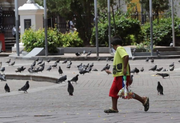 Unos 800 mil niños hondureños, en riesgo de abandonar sus estudios por la COVID-19  