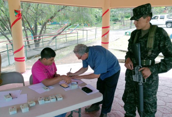 Elecciones en Honduras: RNP ya entregó 400,000 cédulas de identidad