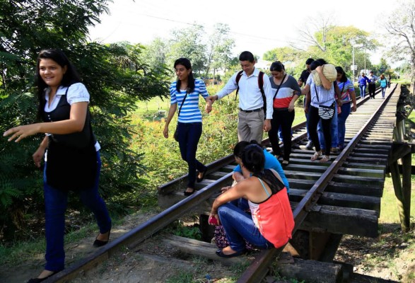 El drama por conseguir un empleo en Honduras