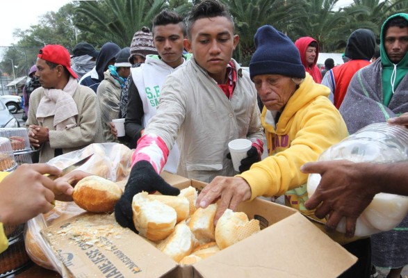 EEUU insta a migrantes hondureños a regresar mediante el Plan de Retorno Seguro