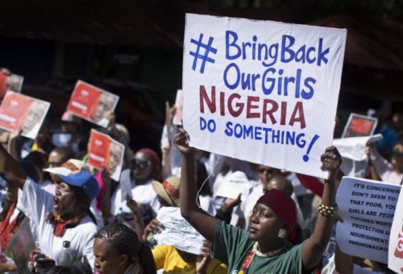 Logran escapar más de 60 mujeres secuestradas en Nigeria