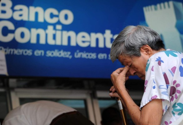 Presidente pide calma a ahorrantes de Banco Continental