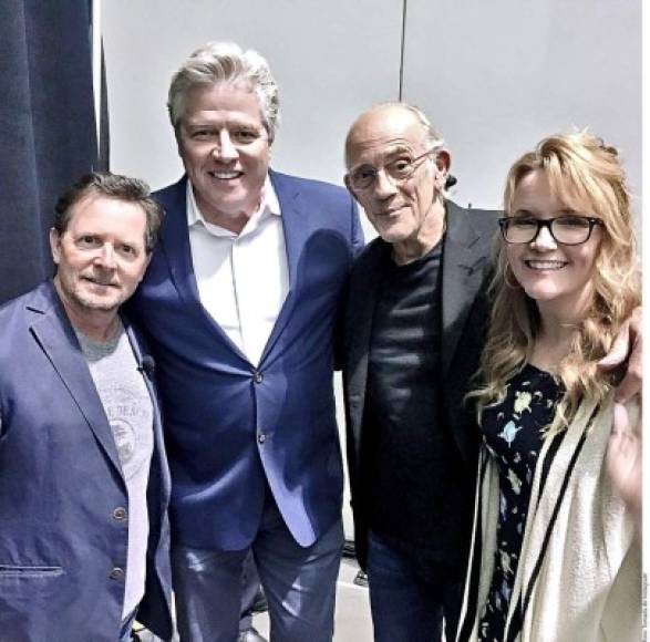 Este fin de semana el elenco original de Volver al futuro se reunió en la Fan Expo Boston, 33 años después de que la primera entrega de la querida franquicia cinematográfica llegara a los cines.