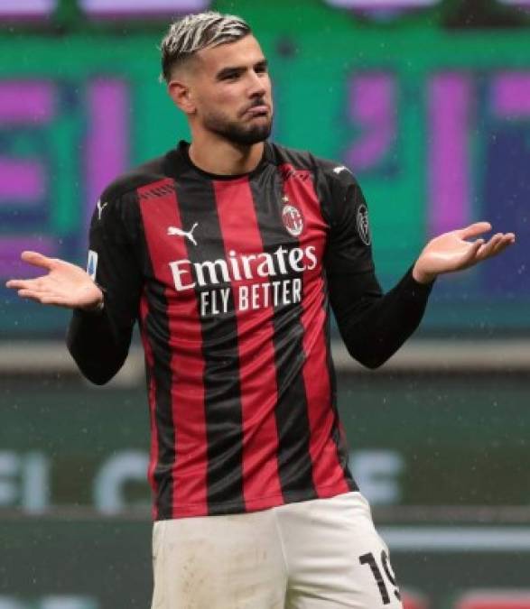 El PSG quiere seguir pescando en la Serie A. Tras fichar a Achraf (Inter) y Donnarumma (Milan) quiere hacerse con los servicios del rossonero Theo Hernández, según publicó Tuttosport.<br/><br/>De acuerdo al diario italiano, ya habría una oferta de 40 millones de euros hecha por los franceses a los 'rossoneri', estos últimos, sin embargo, no parecen dispuestos a privarse, por dos motivos. Primero, es un jugador clave en la alineación del técnico Pioli, segundo, esa cantidad no parece una cifra adecuada. Pero el cuadro parisino difícilmente subirá la oferta, habiendo realizado ya una fuerte inversión en el mercado.