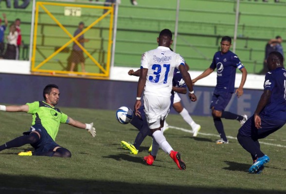 Olimpia vuelve a mostrar su pegada y arrasa con el Motagua