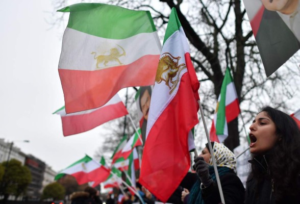 Guía supremo de Irán acusa a los 'enemigos” de fomentar disturbios