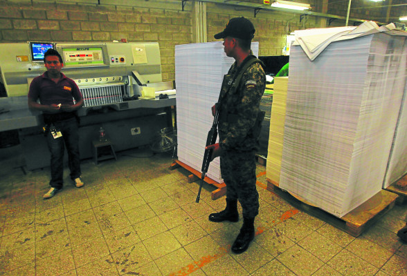 Comienzan a imprimir papeletas electorales en Honduras