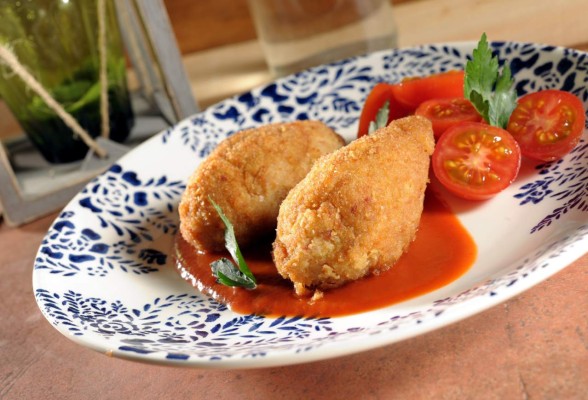 Croquetas de papa con jamón y queso