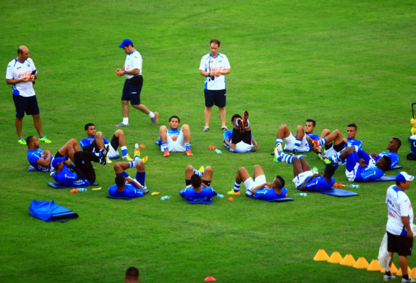 La Selección de Honduras trabaja en la parte táctica