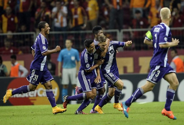 El Anderlecht de Andy Najar dejó ir el triunfo en el final ante Galatasaray