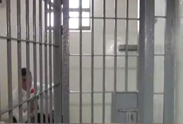 Video: así es la celda de la que se escapó 'El Chapo' Guzmán