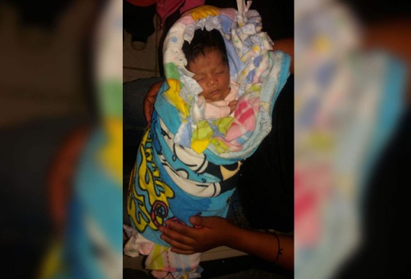 Otra recién nacida dejan abandonada en un bus interurbano