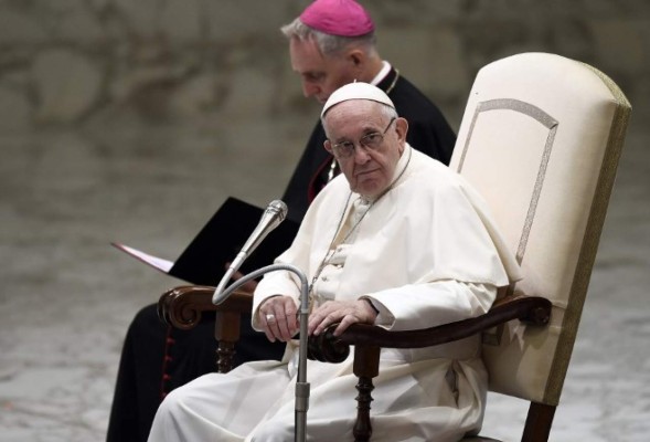 El Vaticano expresa 'vergüenza' por escándalo de pederastia en EEUU