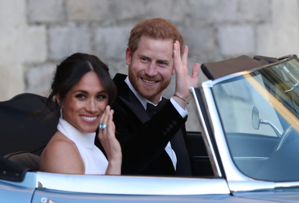 Meghan Markle fascina con segundo vestido tras su boda