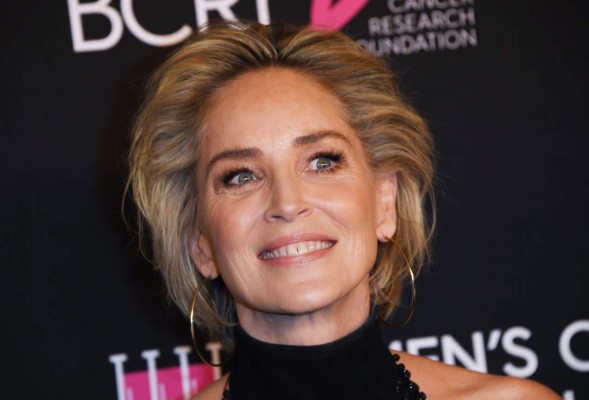 Bloquean a Sharon Stone de una 'app' de citas