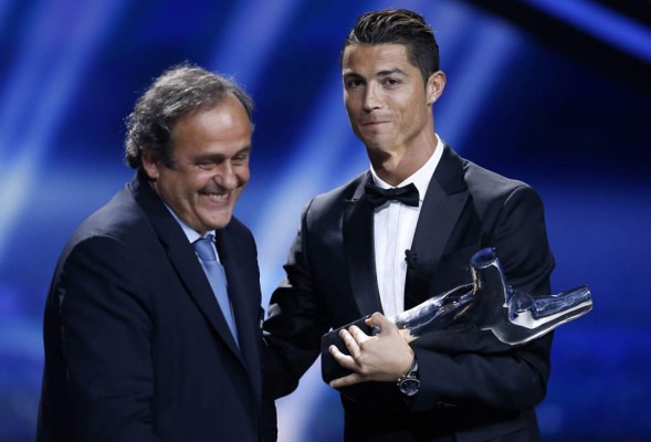 Cristiano Ronaldo logra el premio al Mejor Jugador de la UEFA