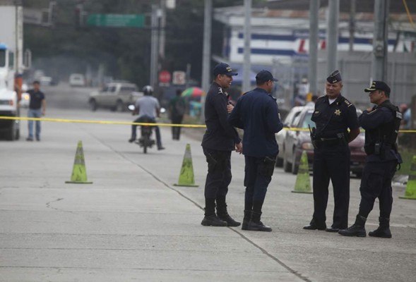 Sicarios en motocicleta acribillan a tres hombres en San Pedro Sula