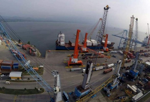 Mejora la eficiencia en terminal de Puerto Cortés