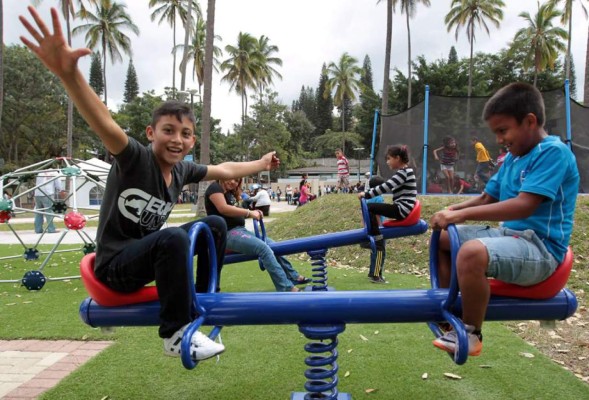 Forman a 1,500 jóvenes para que se alejen de pandillas en Honduras