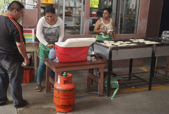 Vendedoras de alimentos, las más beneficiadas con la rebaja al chimbo de gas