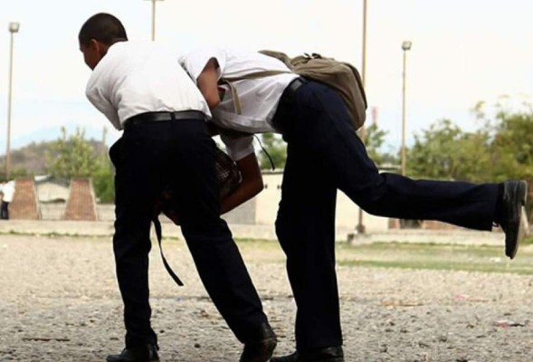 Educación habilita línea para denunciar casos de bullying