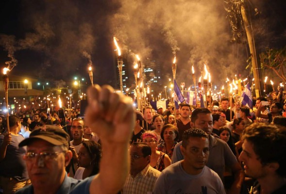 Antorchas se encienden por quinta vez en Honduras