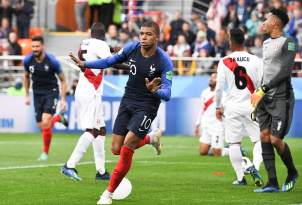 El récord logrado por Mbappé tras su gol a Perú en el Mundial de Rusia