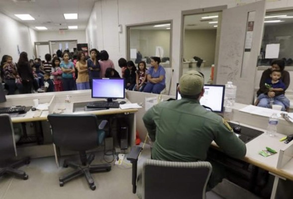 El 40% de la Patrulla Fronteriza de EUA trabaja en frenar a niños migrantes