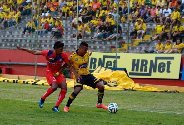 Mario Martínez debutó en Ecuador
