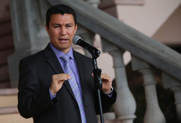 Gobierno de Honduras inicia este lunes recepción de carros a subastar