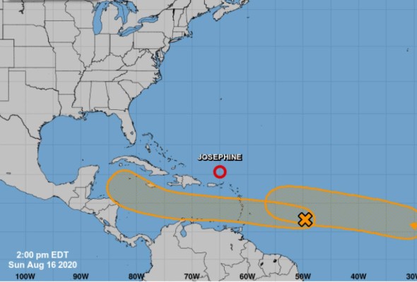Meteorólogos vigilan dos ondas en el Atlántico, una acercándose ya al Caribe