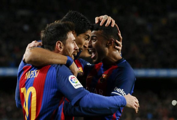 Messi guía al Barcelona a los cuartos de final de Copa