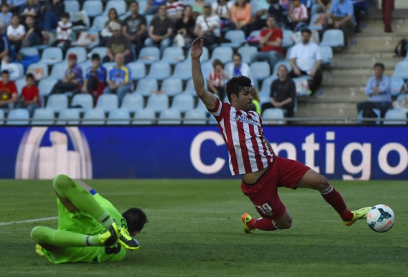 El Atlético vence al Getafe y da un paso más hacia el título
