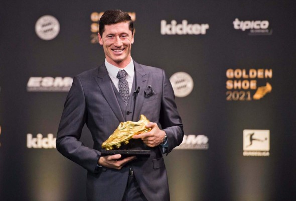 Lewandowski recibe la Bota de Oro y habla de su futuro: 'Me vi con Florentino'