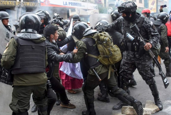 Suben a 10 los fallecidos en las protestas en Bolivia