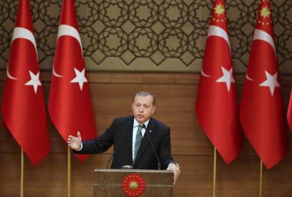 Turquía rechaza cambiar leyes antiterroristas a cambio de visados