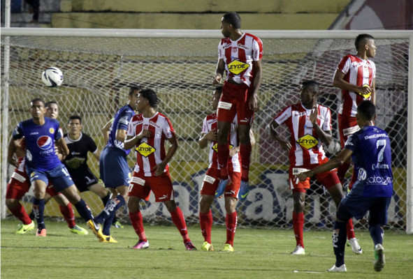 Motagua rompió mala racha y metió en problemas al Vida