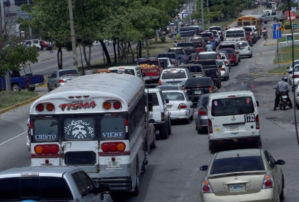 Más de 30,000 carros tienen que pagar tasa vehicular de noviembre en San Pedro Sula